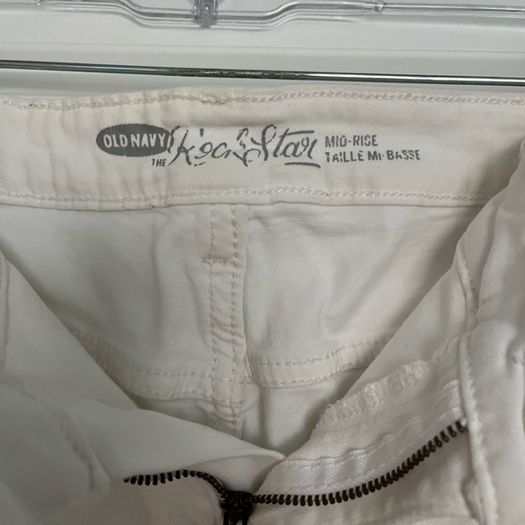 Old Navy White Skinny Jeans (14) 👖 - Picture 3 of 3